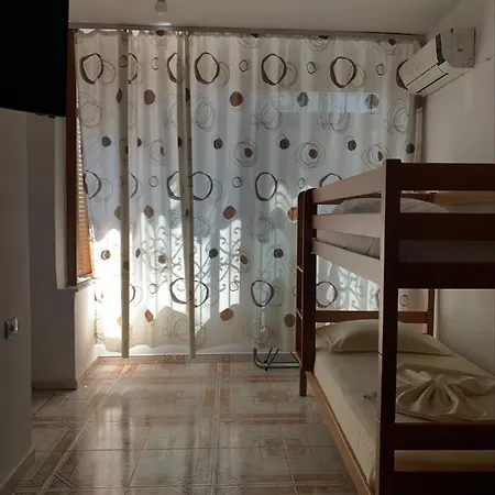 Cozy And Tranquil - Easy And Efficient Check-in * Tirana