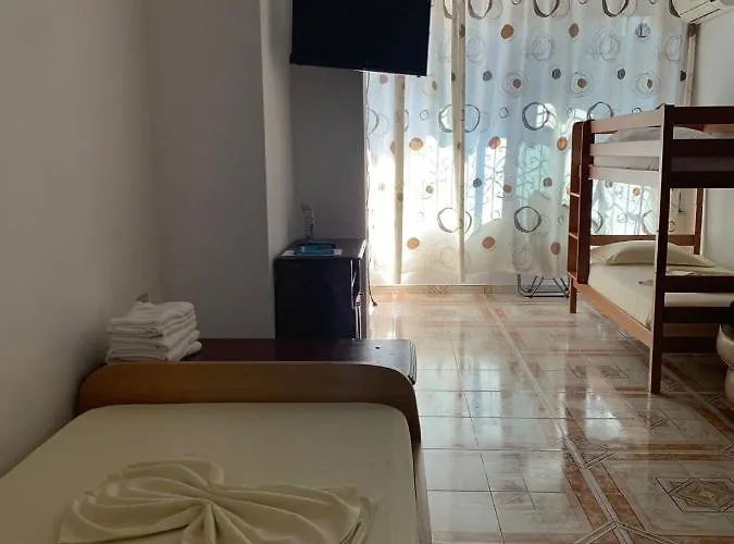 Cozy And Tranquil - 24h Self Check-in 티라나