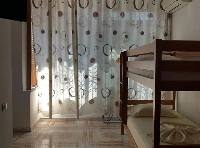 Cozy And Tranquil - Easy And Efficient Check-in * Tirana