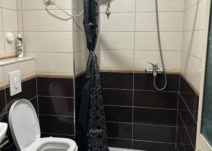 Cozy And Tranquil - Easy And Efficient Check-in Apartament Tirana